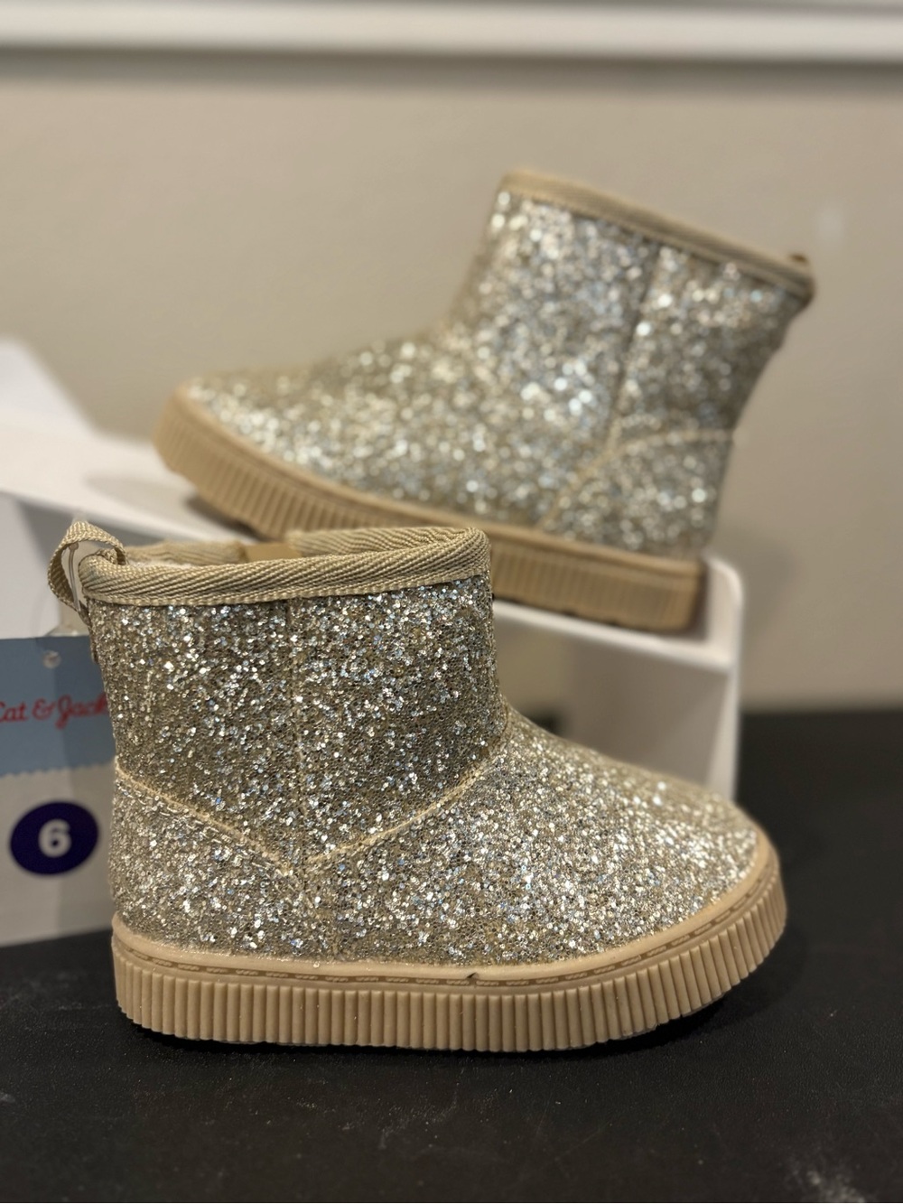 Cat & Jack Toddler Arlo Boots - Gold Glitter, Faux Fur Shearling, Size 6